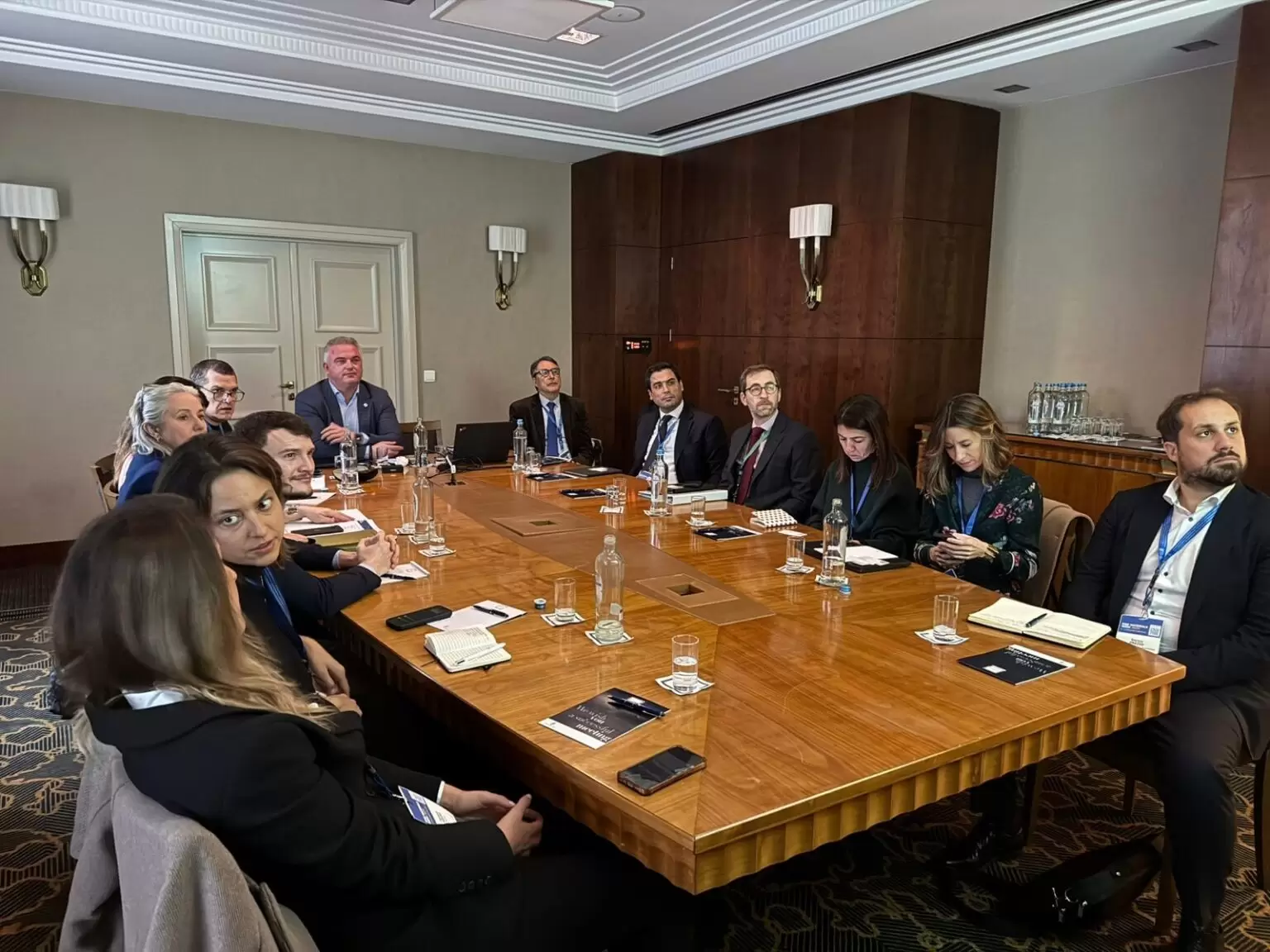 Completan misión comercial a la Unión Europea para mostrar el potencial minero argentino, con participación del proyecto Los Azules